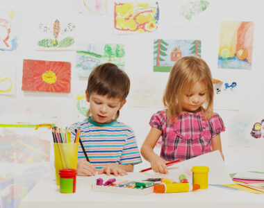 বাড়িতে করণীয় 15 টি ক্রিয়াকলাপ করোনাভাইরাসের প্রাদুর্ভাবের সময় আপনার বাচ্চাকে ব্যস্ত রাখার জন্য