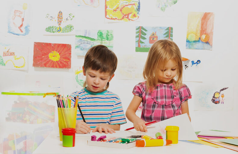 বাড়িতে করণীয় 15 টি ক্রিয়াকলাপ করোনাভাইরাসের প্রাদুর্ভাবের সময় আপনার বাচ্চাকে ব্যস্ত রাখার জন্য